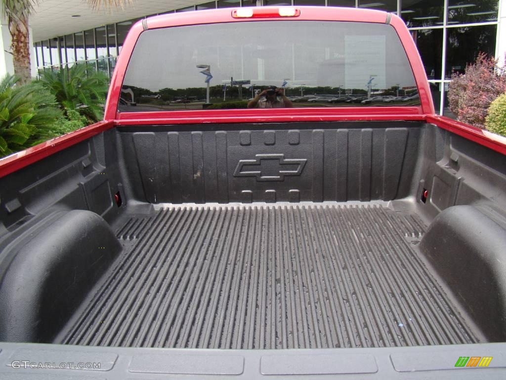 2004 Silverado 1500 LT Extended Cab - Sport Red Metallic / Tan photo #27