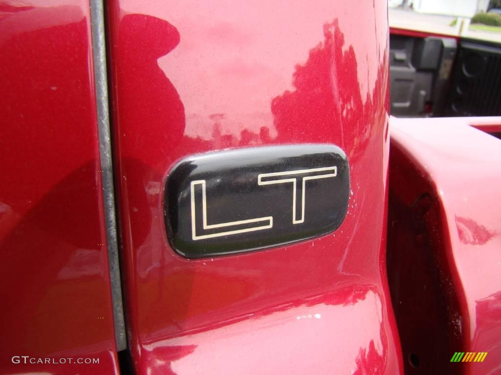 2004 Silverado 1500 LT Extended Cab - Sport Red Metallic / Tan photo #29