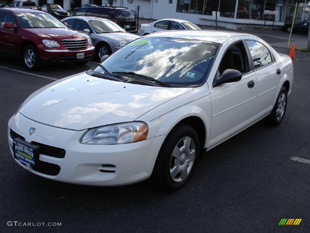 2003 Stratus SE Sedan - Stone White / Dark Slate Gray photo #1