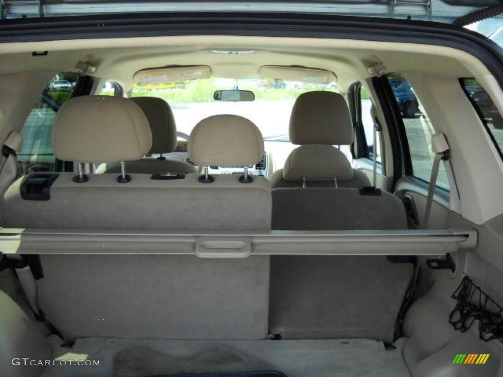 2005 Escape XLT V6 - Titanium Green Metallic / Medium/Dark Pebble Beige photo #18