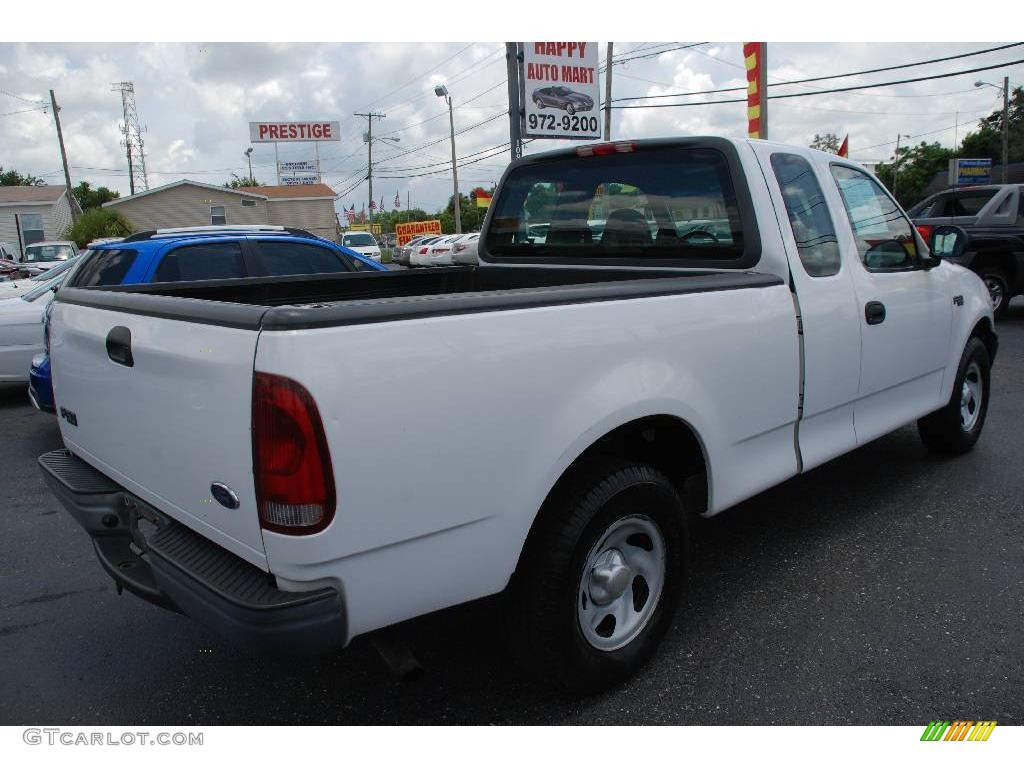 2001 F150 XL SuperCab - Oxford White / Medium Graphite photo #9