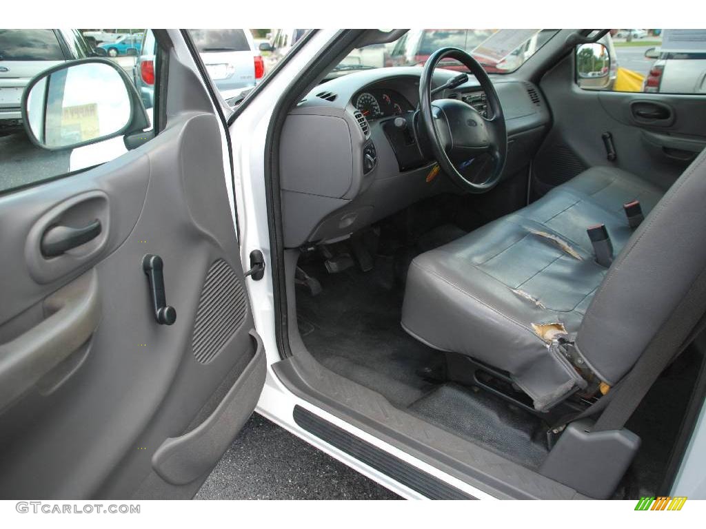 2001 F150 XL SuperCab - Oxford White / Medium Graphite photo #10