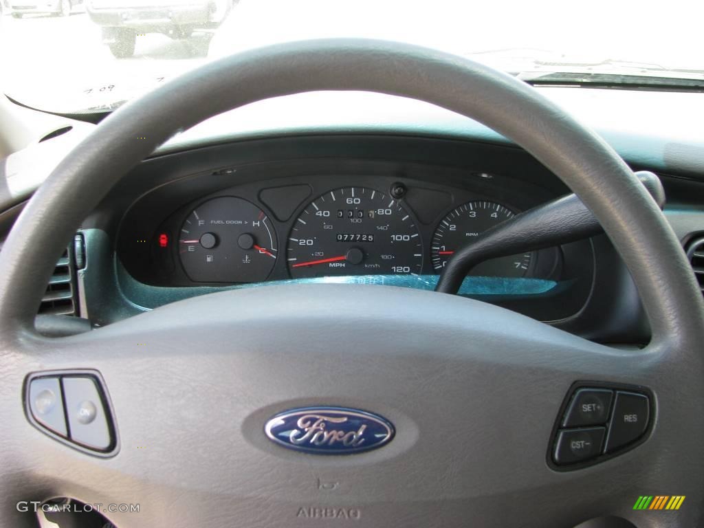 2002 Taurus SE - Medium Royal Blue Metallic / Medium Graphite photo #16