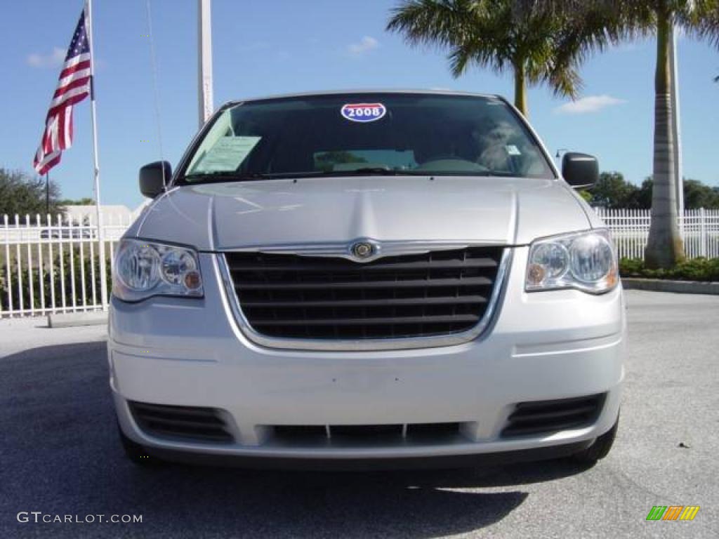 2008 Town & Country LX - Bright Silver Metallic / Medium Slate Gray/Light Shale photo #9