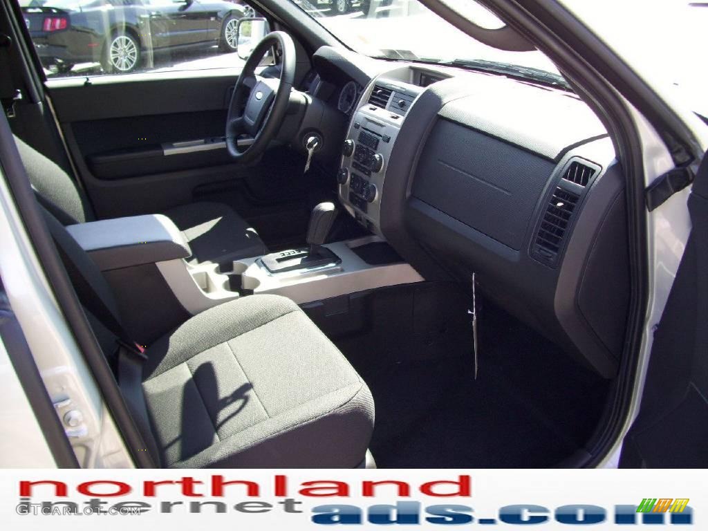 2009 Escape XLT - Light Sage Metallic / Charcoal photo #16