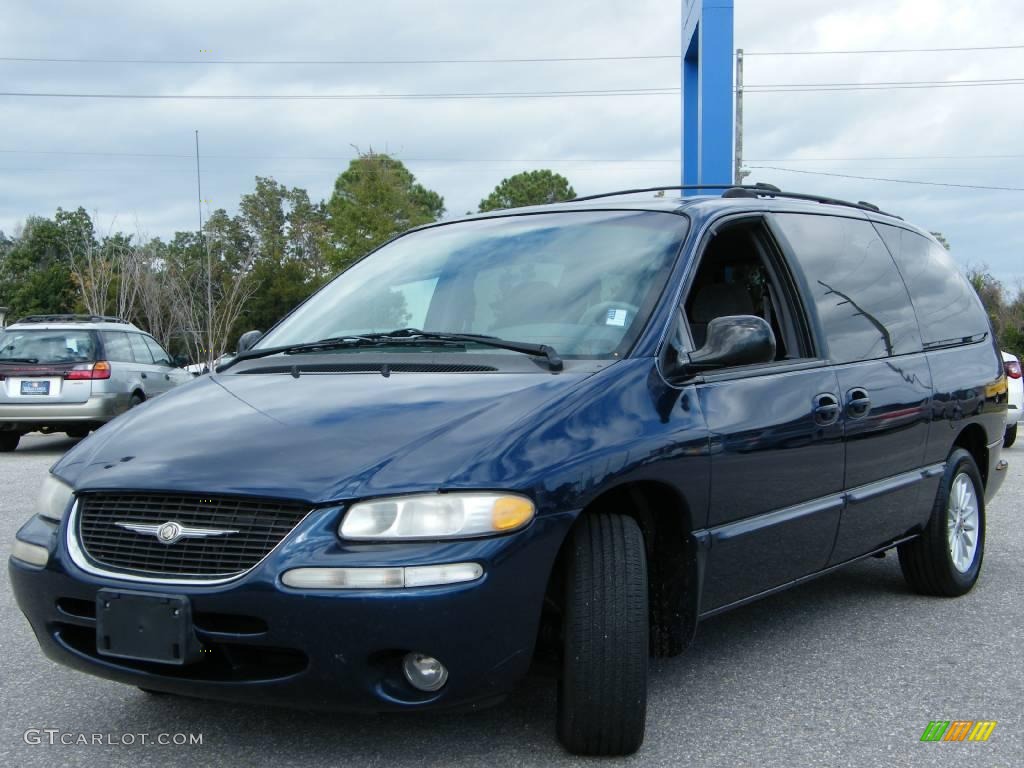 2000 Town & Country LX - Patriot Blue Pearlcoat / Mist Gray photo #1