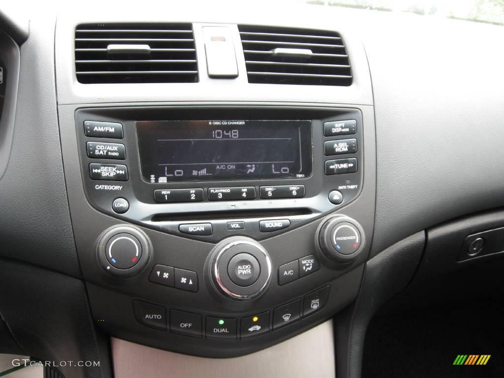 2004 Accord EX V6 Sedan - Satin Silver Metallic / Black photo #14