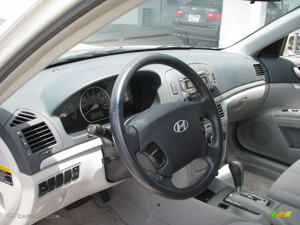 2006 Sonata GL - Bright Silver / Gray photo #11