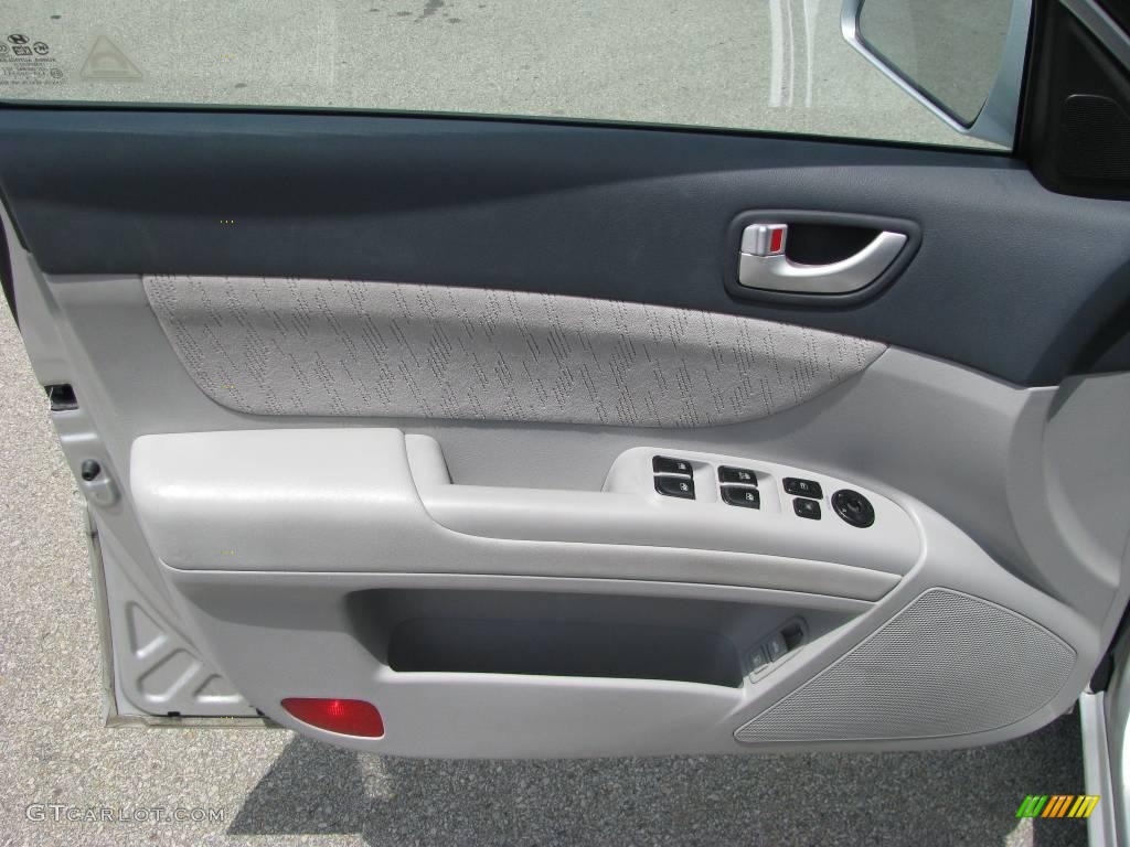 2006 Sonata GL - Bright Silver / Gray photo #12