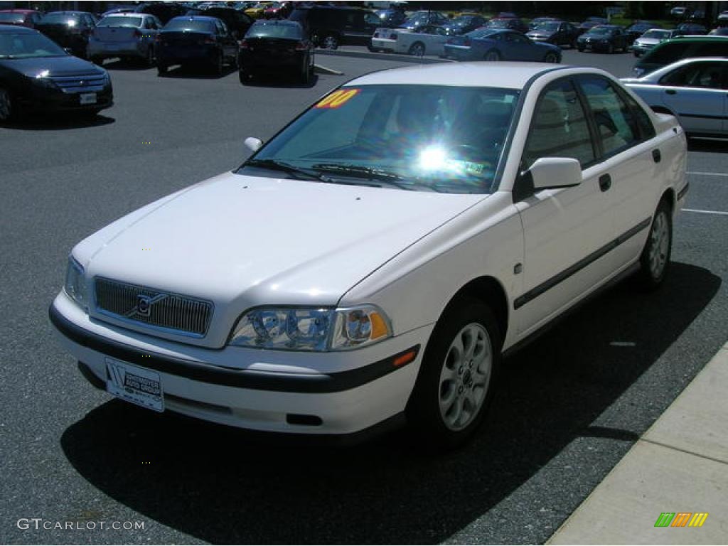 2000 S40 1.9T - White / Silver Grey photo #3