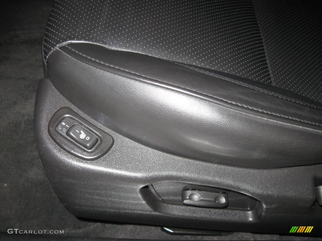 2006 G6 GT Convertible - Black / Ebony photo #11