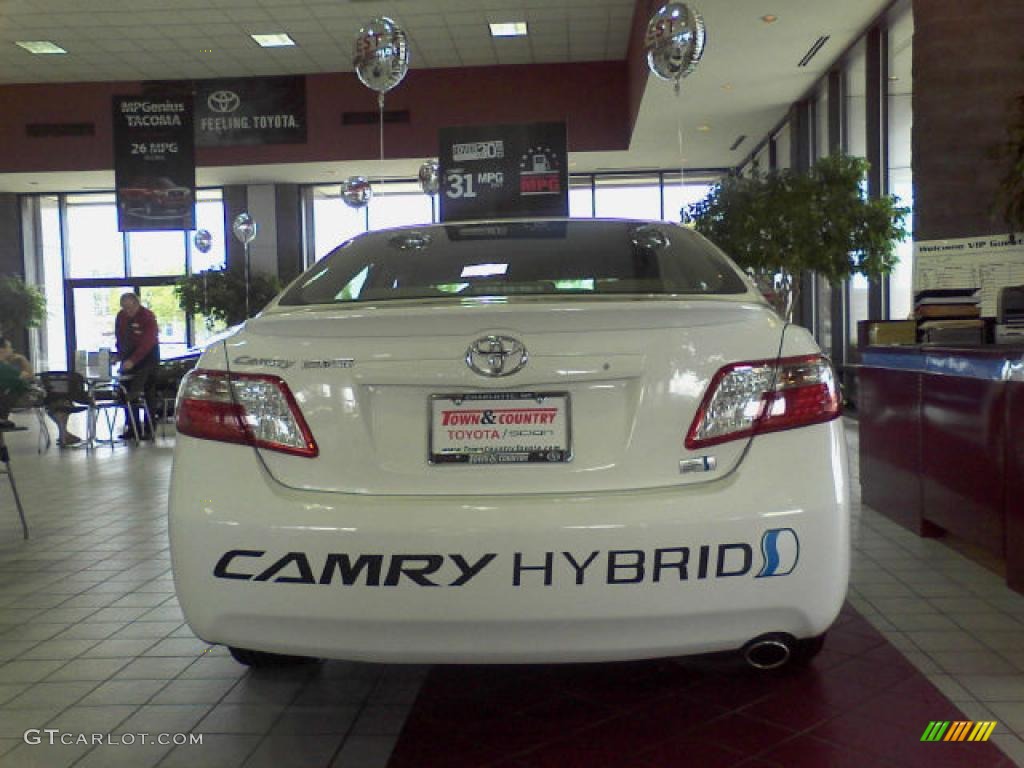 2009 Camry Hybrid - Super White / Ash photo #4