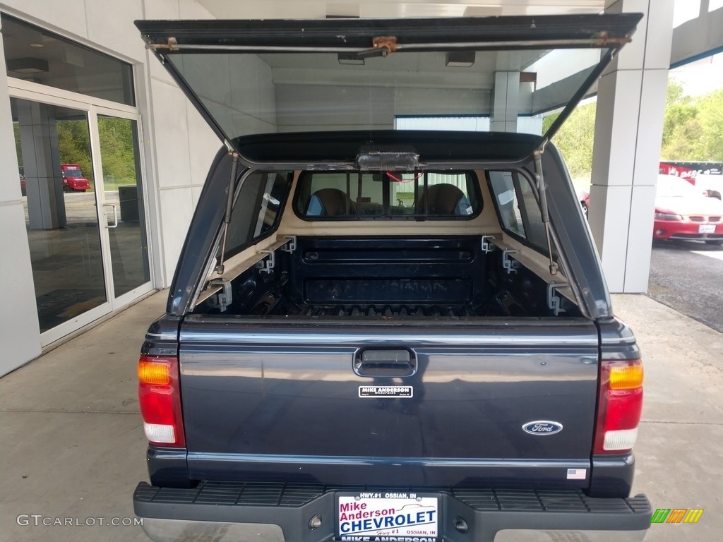 1999 Ranger XLT Regular Cab - Black Clearcoat / Medium Graphite photo #6