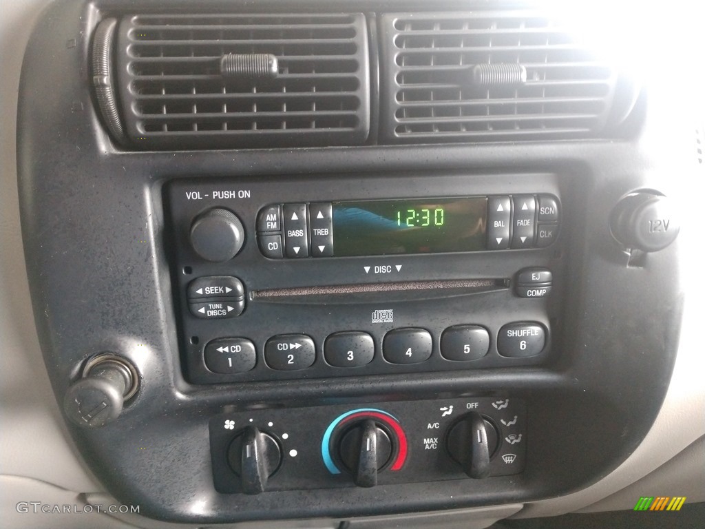 1999 Ford Ranger XLT Regular Cab Controls Photo #138170458