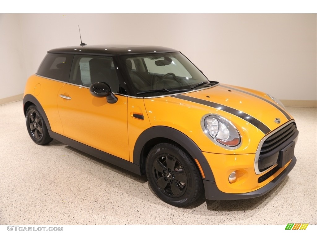 2017 Volcanic Orange Mini Hardtop Cooper 2 Door 138170002 Photo 14