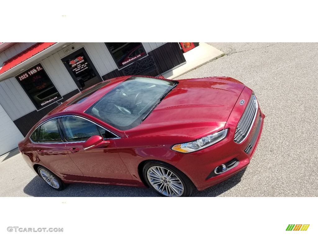 2015 Fusion SE - Ruby Red Metallic / Charcoal Black photo #12