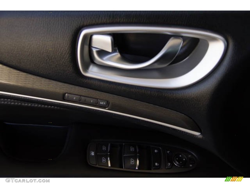 2017 Infiniti QX60 Standard QX60 Model Graphite Door Panel Photo #138184134