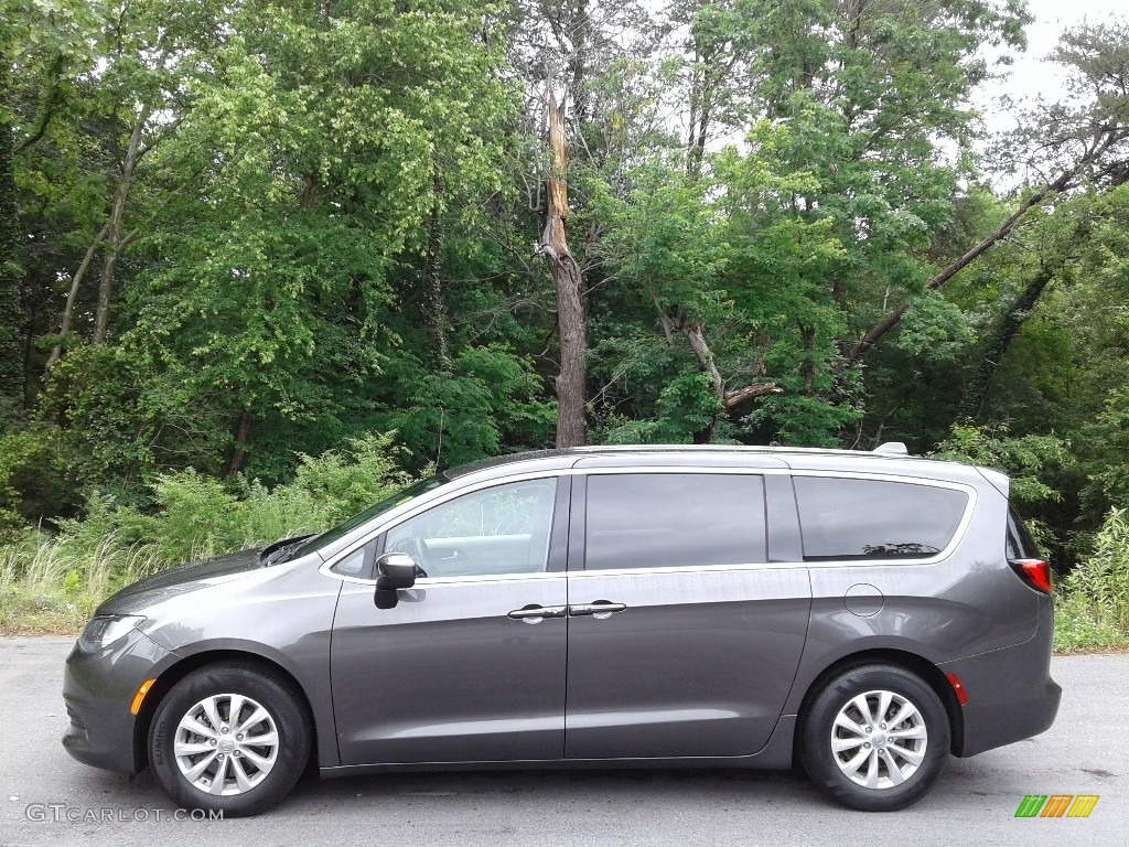 Granite Crystal Metallic Chrysler Pacifica