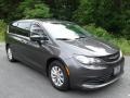 2017 Granite Crystal Metallic Chrysler Pacifica Touring  photo #4