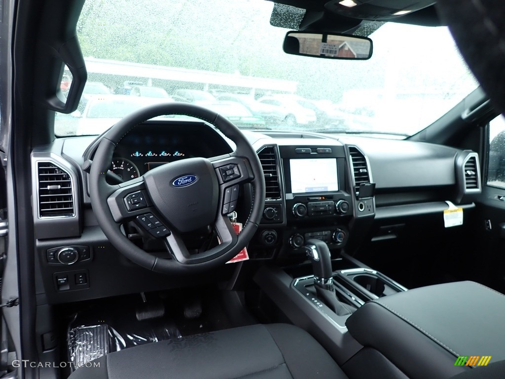 2020 Ford F150 XLT SuperCrew 4x4 Black Dashboard Photo #138185354