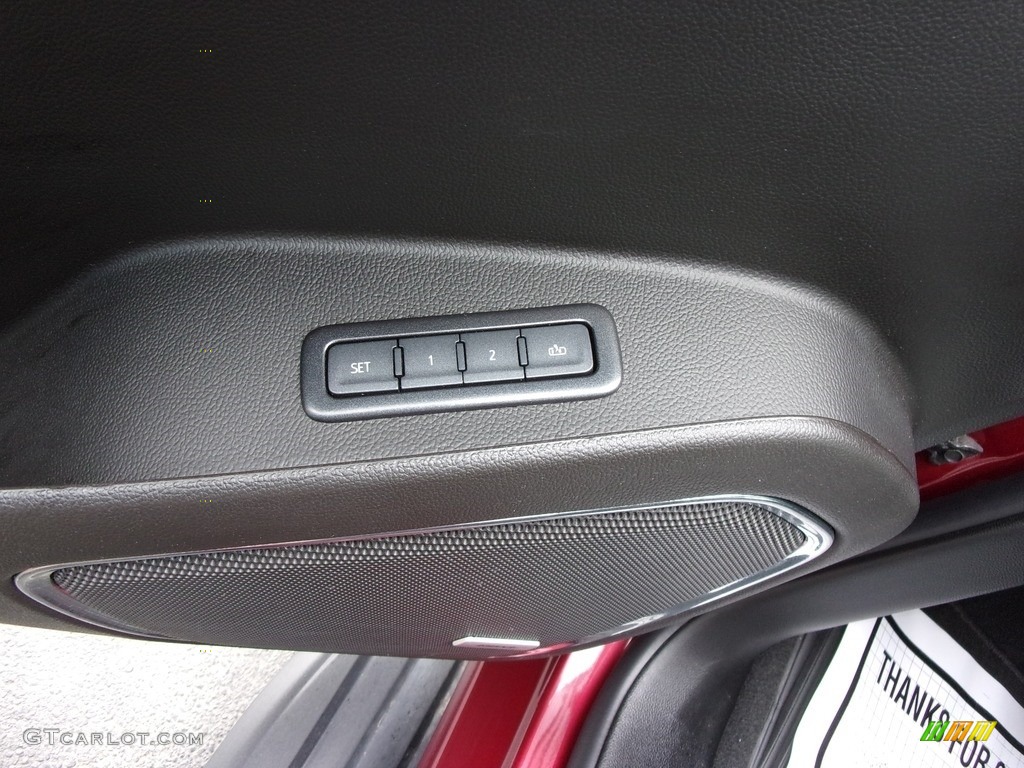 2019 Suburban LT 4WD - Siren Red Tintcoat / Jet Black photo #17