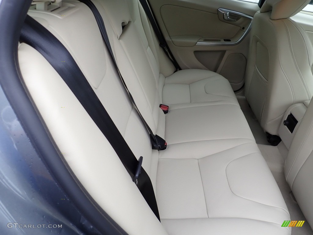 Soft Beige Interior 2018 Volvo V60 T5 AWD Dynamic Photo #138193263