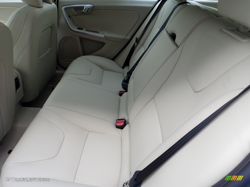 2018 Volvo V60 T5 AWD Dynamic Rear Seat Photo #138193308