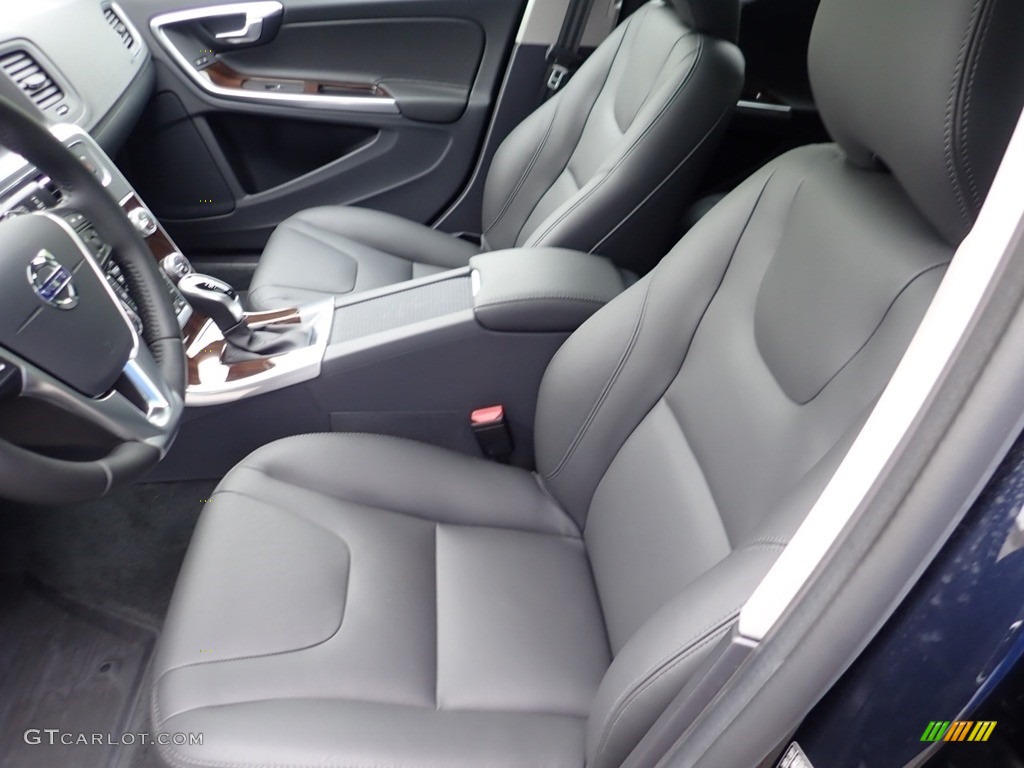 2017 Volvo V60 T5 AWD Front Seat Photo #138193887
