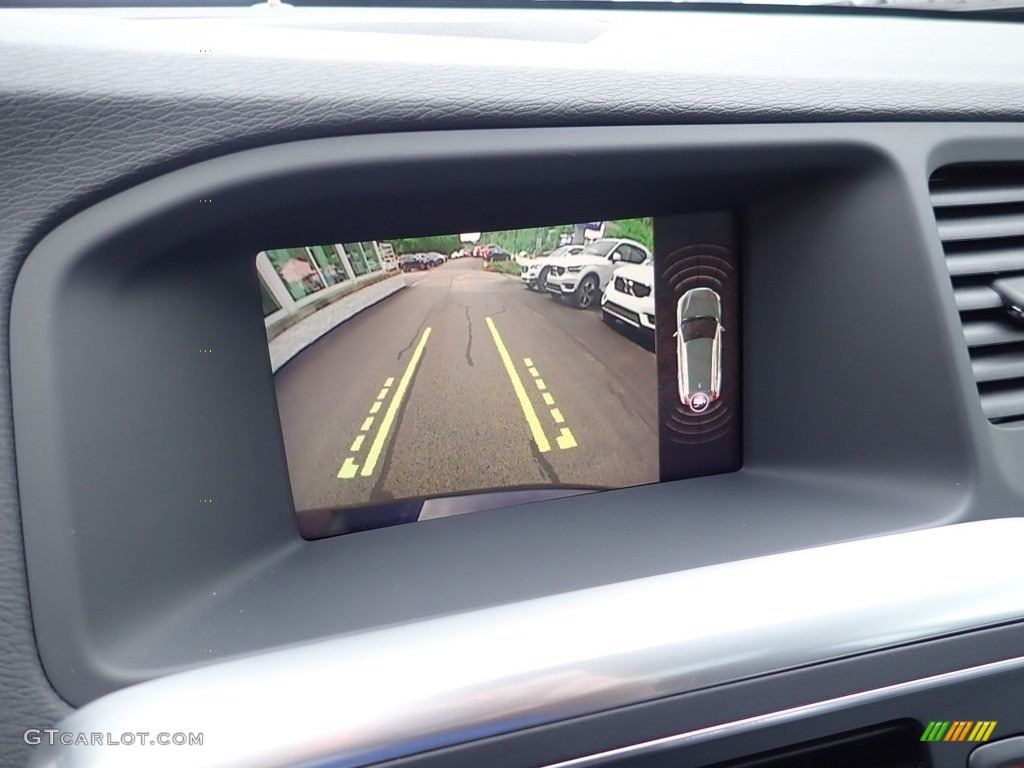 2017 Volvo V60 T5 AWD Controls Photos