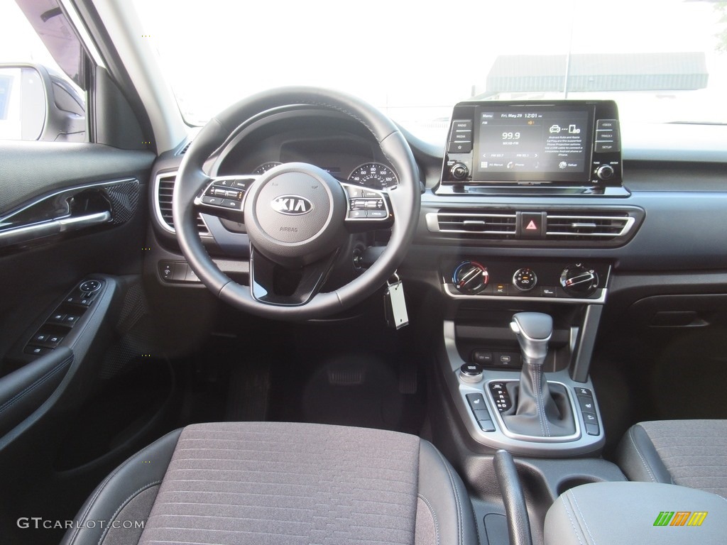 2021 Kia Seltos S Turbo AWD Black Dashboard Photo #138194226