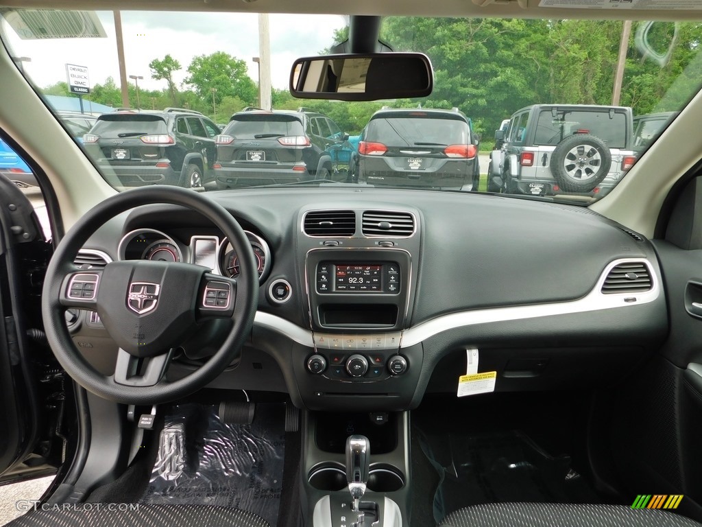 2020 Dodge Journey SE Value Dashboard Photos