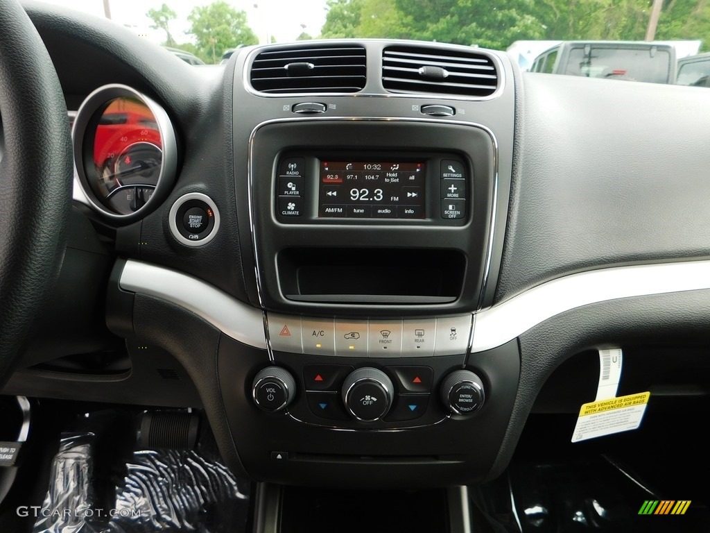 2020 Dodge Journey SE Value Controls Photo #138195303