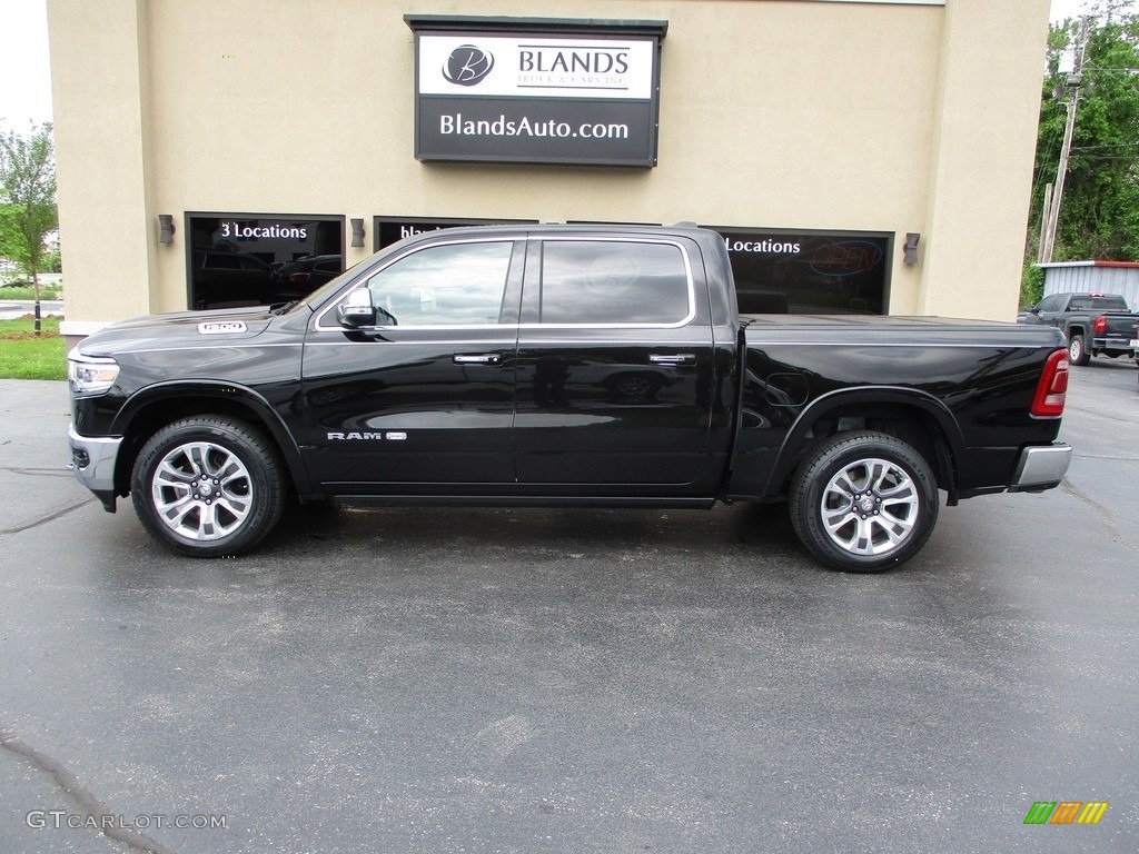 Diamond Black Crystal Pearl Ram 1500