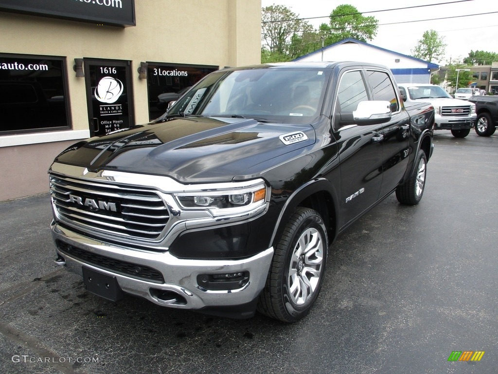 2019 1500 Long Horn Crew Cab 4x4 - Diamond Black Crystal Pearl / Black/New Saddle photo #2