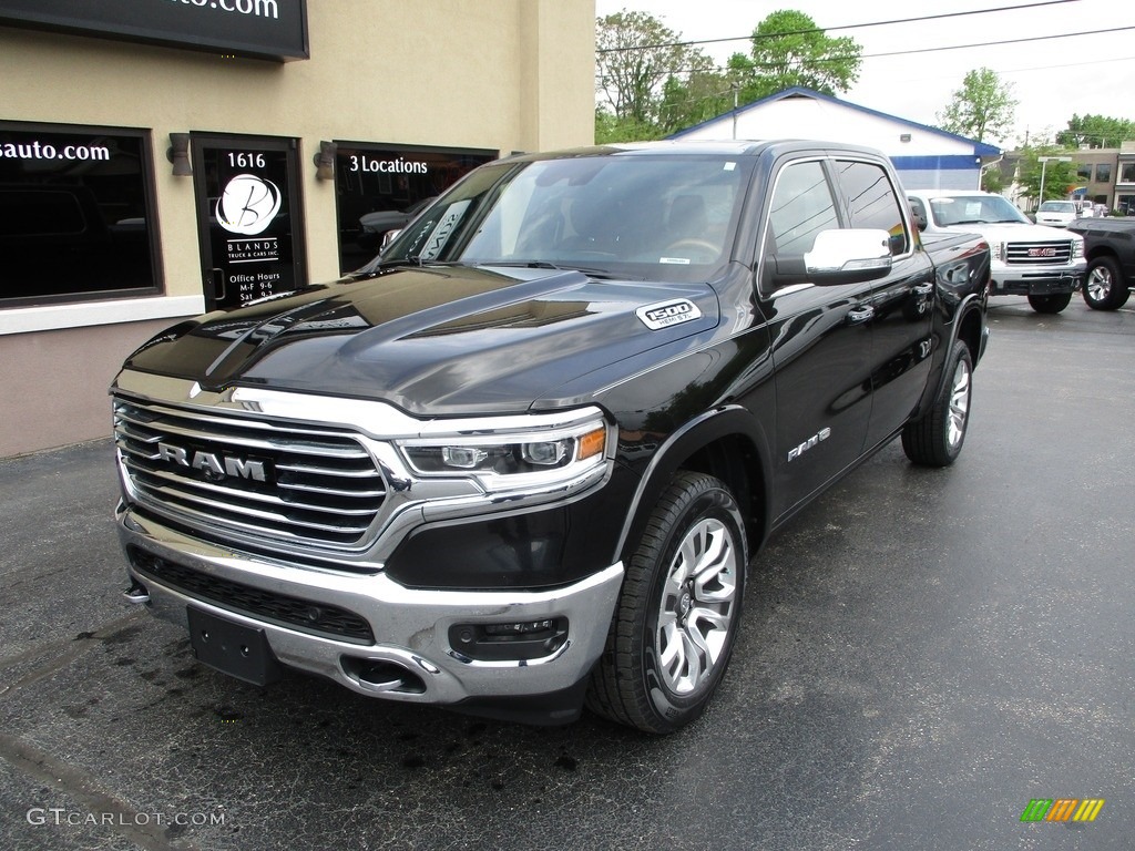 2019 1500 Long Horn Crew Cab 4x4 - Diamond Black Crystal Pearl / Black/New Saddle photo #2