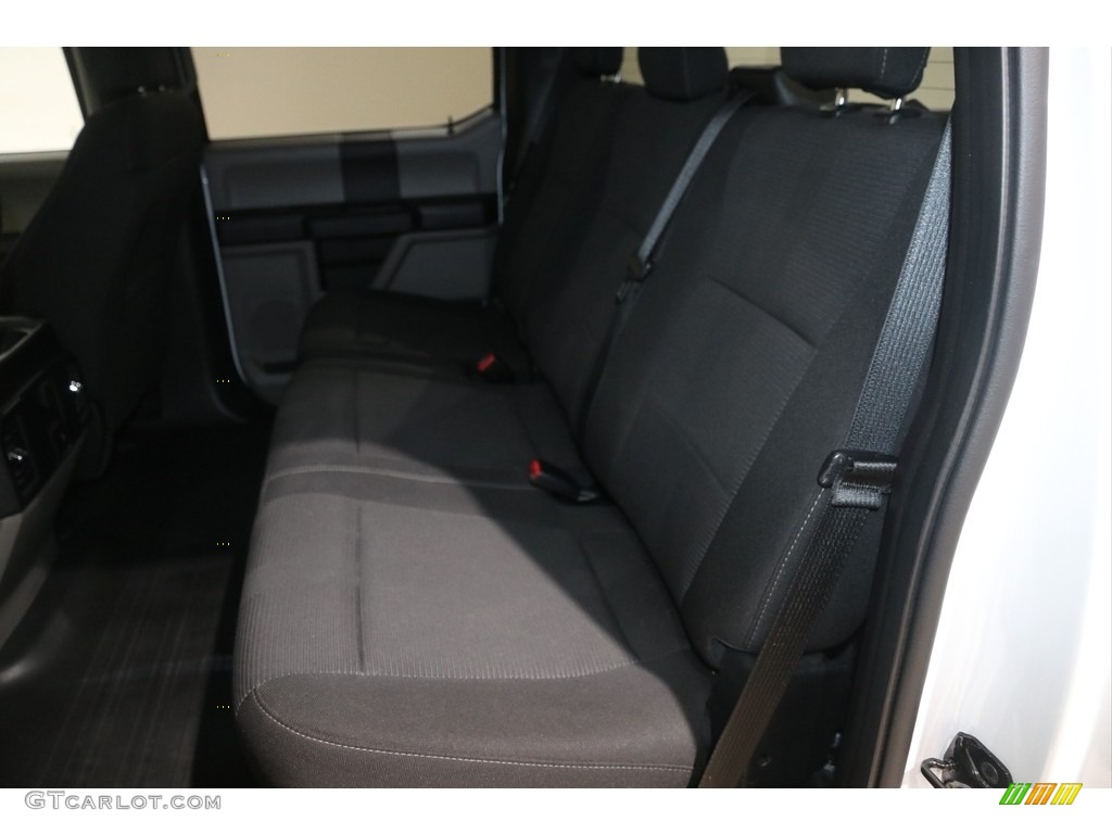 2017 F150 XL SuperCrew 4x4 - Oxford White / Earth Gray photo #17