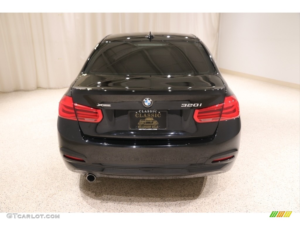 2018 3 Series 320i xDrive Sedan - Jet Black / Black photo #4