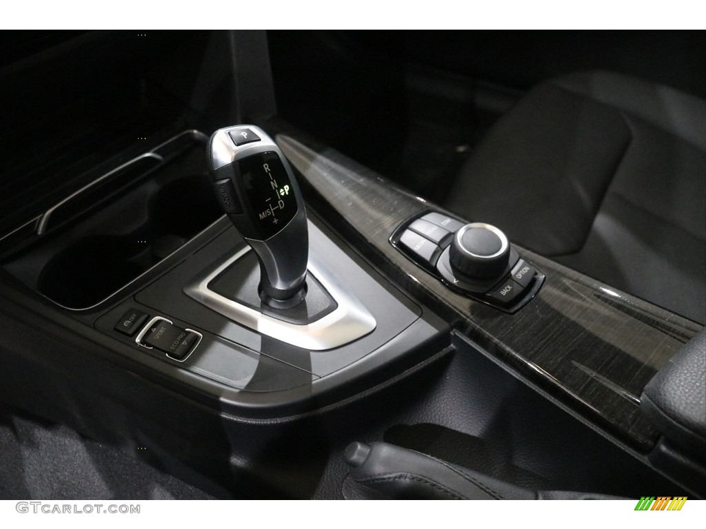 2018 3 Series 320i xDrive Sedan - Jet Black / Black photo #15