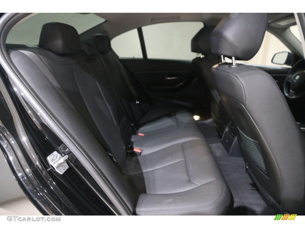2018 3 Series 320i xDrive Sedan - Jet Black / Black photo #17