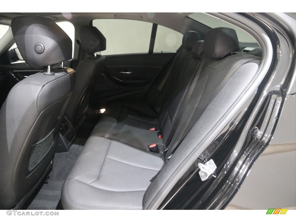 2018 3 Series 320i xDrive Sedan - Jet Black / Black photo #18