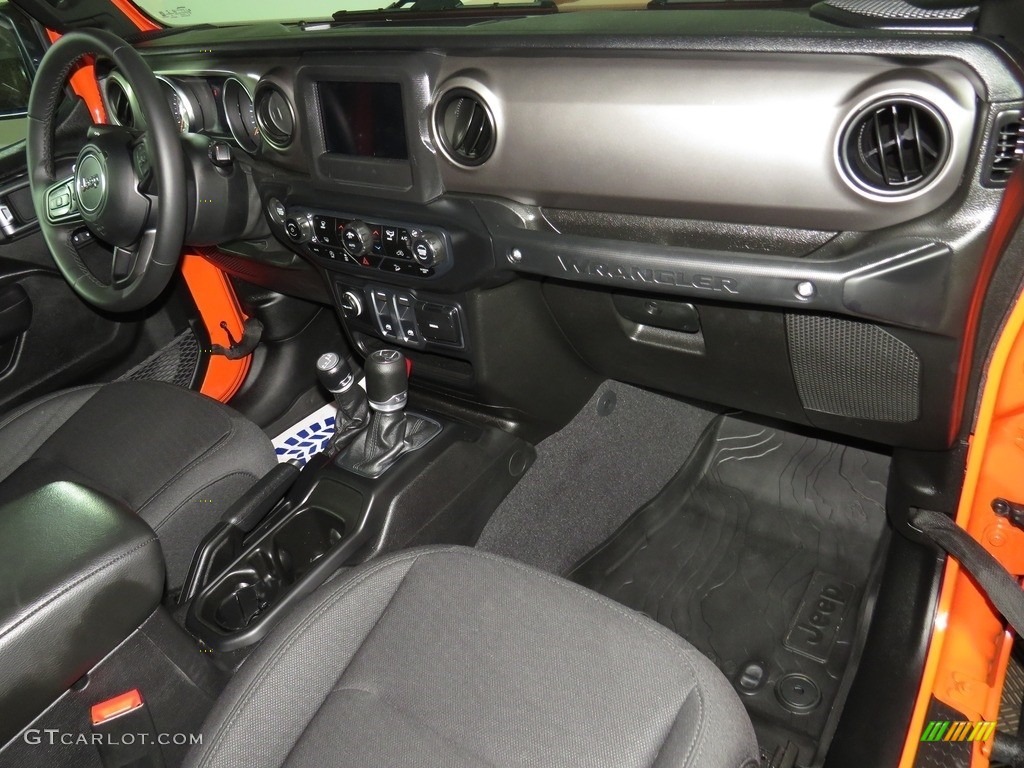 2019 Wrangler Sport 4x4 - Punk