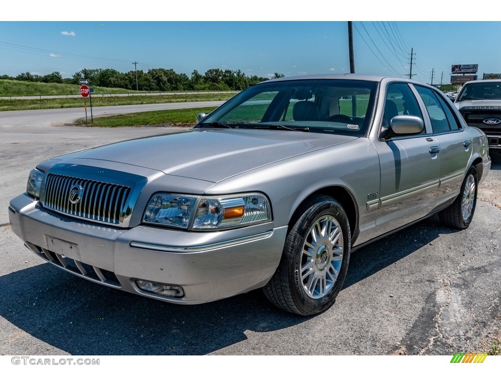 2010 Grand Marquis LS Ultimate Edition - Silver Birch Metallic / Light Camel photo #8