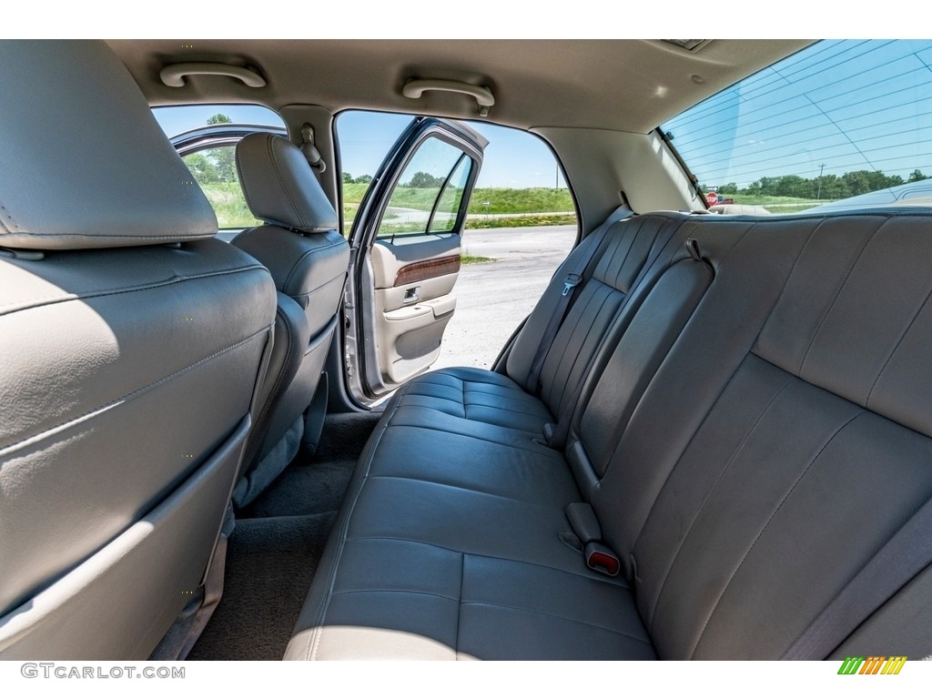 2010 Grand Marquis LS Ultimate Edition - Silver Birch Metallic / Light Camel photo #22