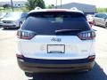 Bright White - Cherokee Latitude Plus Photo No. 5