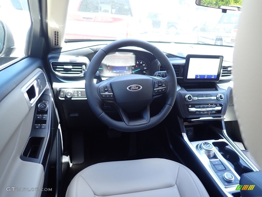 2020 Explorer XLT 4WD - Silver Spruce Metallic / Sandstone photo #9