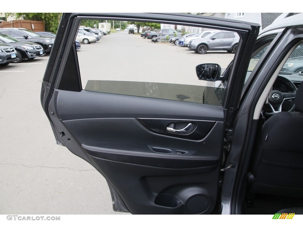 2017 Rogue SV AWD - Gun Metallic / Charcoal photo #12