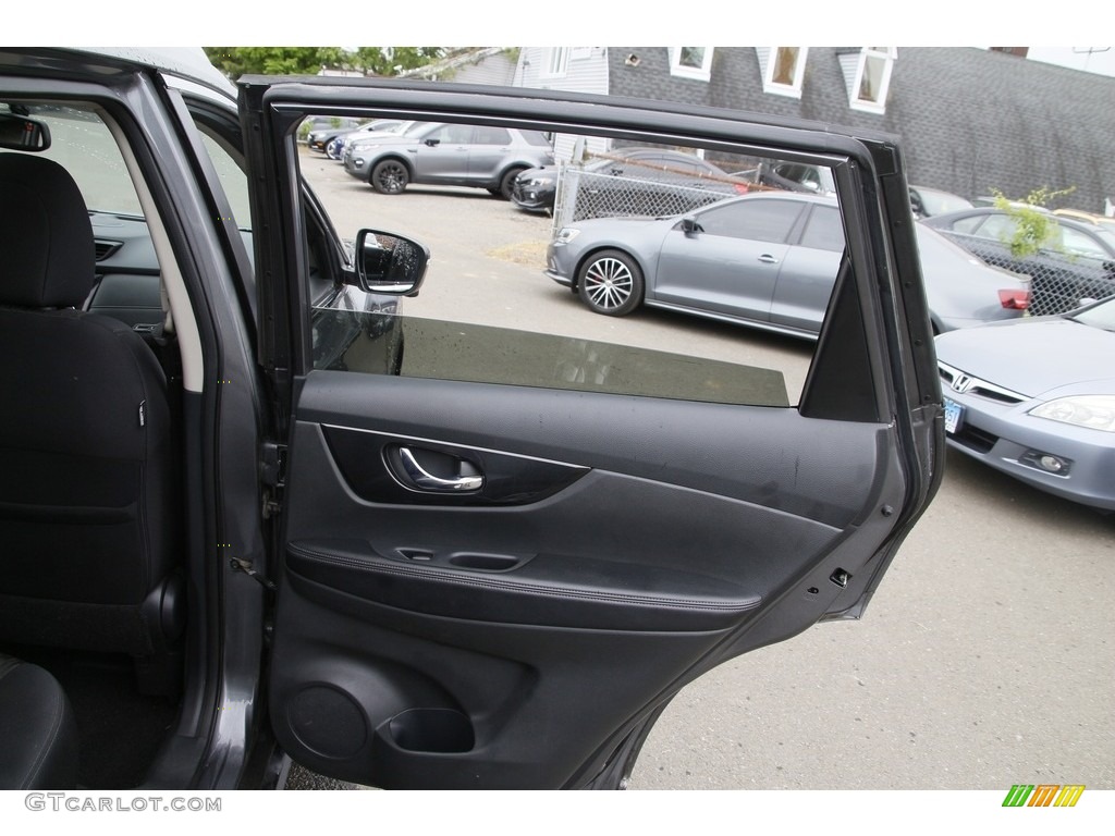 2017 Rogue SV AWD - Gun Metallic / Charcoal photo #15