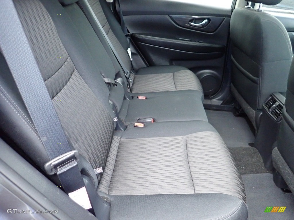 2017 Rogue SV AWD - Gun Metallic / Charcoal photo #18