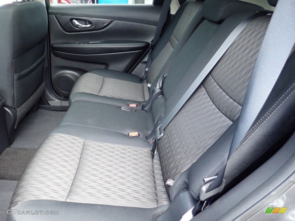 2017 Rogue SV AWD - Gun Metallic / Charcoal photo #21