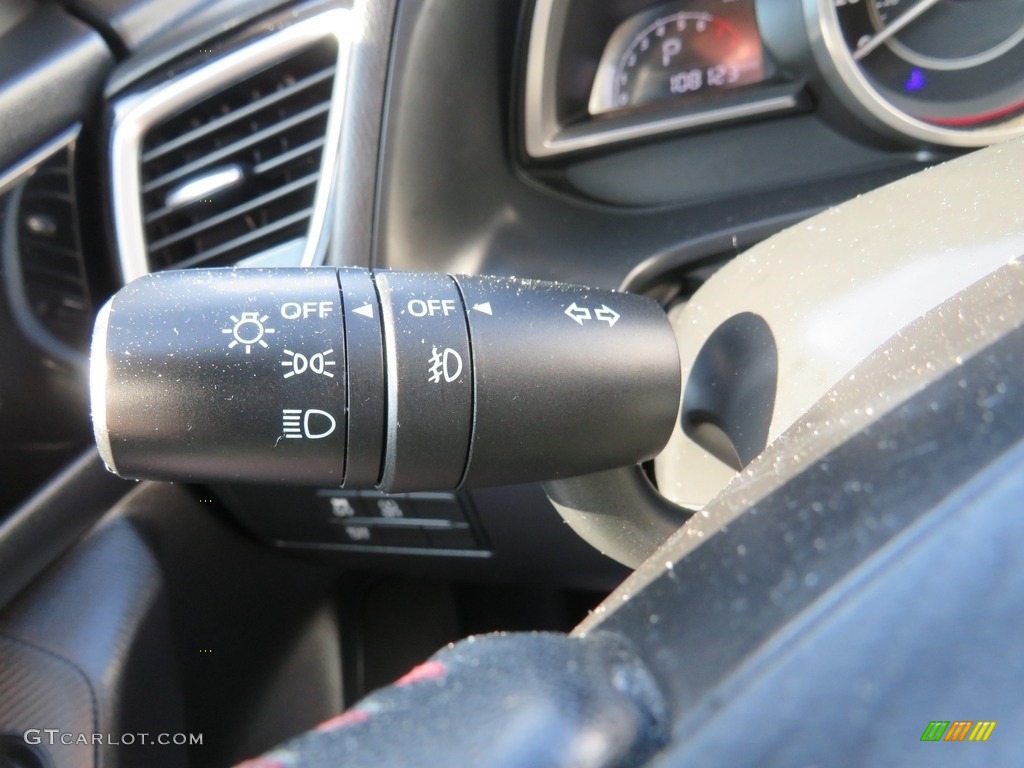2015 Mazda MAZDA3 i Touring 4 Door Controls Photo #138224738